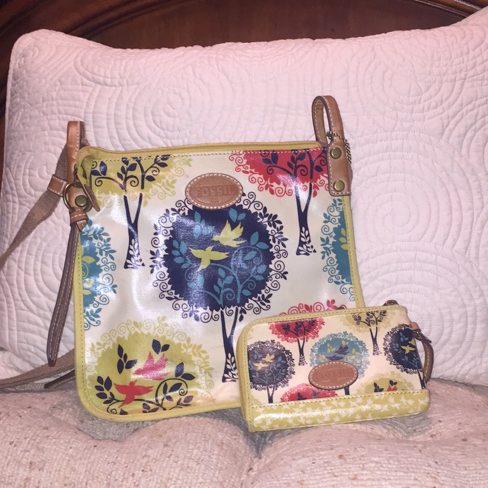 Fossil crossbody with wristlet